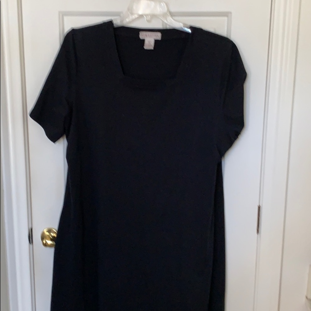 Black t shirt nice quality dress